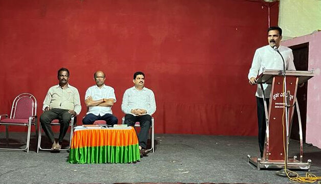 ಬಂಟ್ವಾಳ – ದೇವಸ್ಥಾನದ ಸ್ವಚ್ಛತಾ ಅಭಿಯಾನ