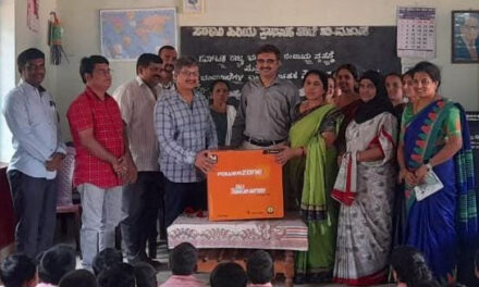 ಬಿ.ಮೂಡ ಸರಕಾರಿ ಶಾಲೆಯ ಉಚಿತ ಕಂಪ್ಯೂಟರ್ ತರಗತಿಗೆ ಗಣಕಯಂತ್ರ, ಇನ್ವರ್ಟರ್, ಯುಪಿಎಸ್ ಹಸ್ತಾಂತರ