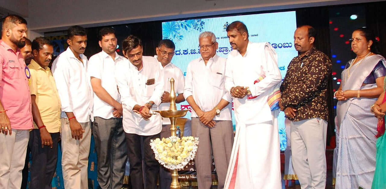 ನರಿಕೊಂಬು ಶಾಲಾ ವಾರ್ಷಿಕೋತ್ಸವ ಸಭಾ ಕಾರ್ಯಕ್ರಮ  ಶಾಲೆ ಎಂಬುದು ಸರ್ವ ಧರ್ಮದ ದೇಗುಲ – ಗ್ರಾ. ಪಂ. ಅಧ್ಯಕ್ಷ ಸಂತೋಷ್ ಕುಮಾರ್