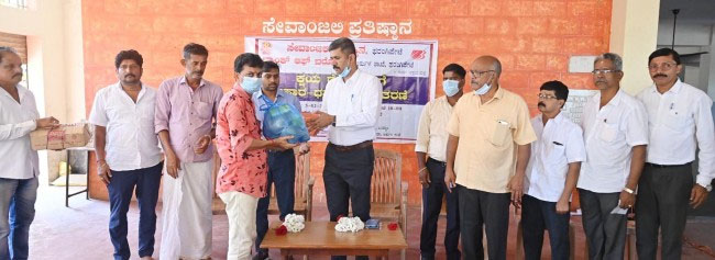 ಫರಂಗಿಪೇಟೆ ಸೇವಾಂಜಲಿ ಕ್ಷಯ ರೋಗಿಗಳಿಗೆ ಪೌಷ್ಠಿಕ ಆಹಾರ ದವಸ ಧಾನ್ಯ ವಿತರಣೆ