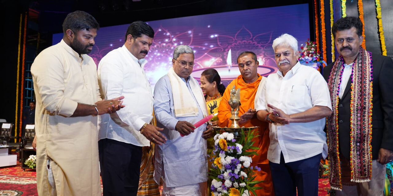 ಸಂತ ಶ್ರೀ ಸೇವಾಲಾಲ್ ಜಯಂತಿಯನ್ನು ಸಿ.ಎಂ.ಸಿದ್ಧರಾಮಯ್ಯ ಉದ್ಘಾಟಿಸಿದರು