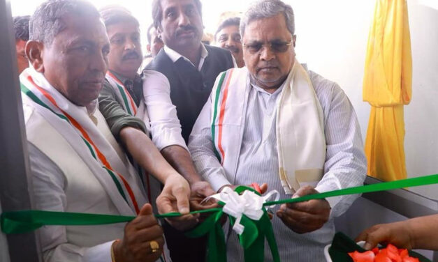 ಬೆಂಗಳೂರು ನೂತನ ಇಂದಿರಾ ಕ್ಯಾಂಟೀನ್  ಸಿ.ಎಂ.ಸಿದ್ಧರಾಮಯ್ಯ ಉದ್ಘಾಟಿಸಿದರು.