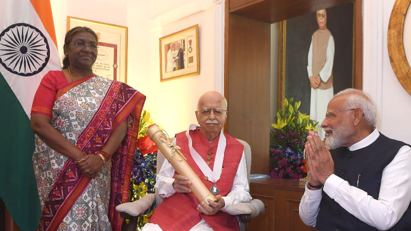 ಎಲ್‌ಕೆ ಅಡ್ವಾಣಿ ನಿವಾಸದಲ್ಲೇ ಭಾರತ ರತ್ನ ಪ್ರದಾನ