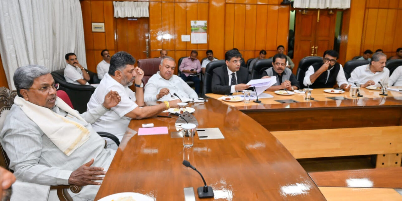 ಉಪಮುಖ್ಯಮಂತ್ರಿ ಡಿ.ಕೆ.ಶಿವಕುಮಾರ್ ನೇತೃತ್ವದ ನಿಯೋಗ ಸಿ.ಎಂ.ಸಿದ್ಧರಾಮಯ್ಯ ಅವರನ್ನು ಭೇಟಿ