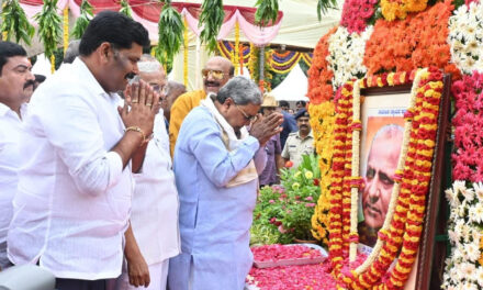 ದಿವಂಗತ ದೇವರಾಜ ಅರಸುರವರ 42ನೇ ಪುಣ್ಯಸ್ಮರಣೆ