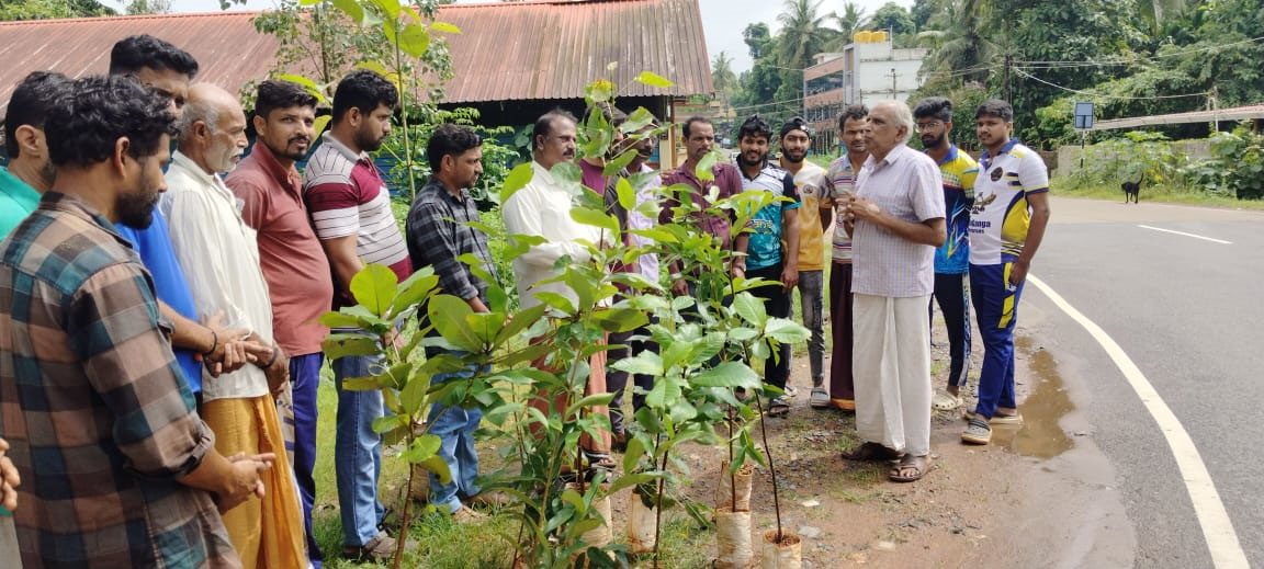 ನರಿಕೊಂಬು ಮೊಗರ್ನಾಡ್  ಶ್ರೀಲಕ್ಷ್ಮೀ ನರಸಿಂಹ  ದೇವಸ್ಥಾನದ ಸಹಯೋಗದಲ್ಲಿ ಗಿಡ ನಾಟಿ ಕಾರ್ಯಕ್ರಮ