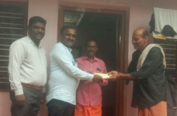ಶ್ರೀ ಕ್ಷೇತ್ರ ಧರ್ಮಸ್ಥಳದಿಂದ 10000/- ಮೊತ್ತದ ಪರಿಹಾರದ ಚೆಕ್ ವಿತರಣೆ