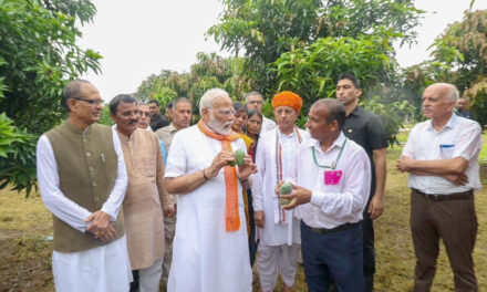 ಹೆಚ್ಚು ಇಳುವರಿ ನೀಡುವ, ಹವಾಮಾನಕ್ಕೆ ಚೇತರಿಸಿಕೊಳ್ಳುವ ಮತ್ತು ಜೈವಿಕ ಬಲವರ್ಧಿತ ಬೆಳೆಗಳ 109 ತಳಿಗಳನ್ನು ಮೋದಿ ಬಿಡುಗಡೆ