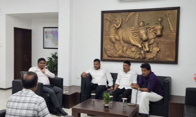 ಅಡ್ಡೂರು ಗ್ರಾಮದ ಅಡ್ಡೂರು-ಪೊಳಲಿ ಸೇತುವೆ ಶಿಥಿಲ- ಜಿಲ್ಲಾಧಿಕಾರಿಯವರೊಂದಿಗೆ ಚರ್ಚೆ