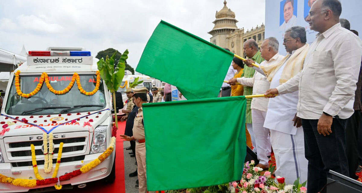 ಮುಖ್ಯಮಂತ್ರಿಗಳ ಆಪತ್ಕಾಲ ಯಾನ ಸೇವೆ”ಯ 65 ಆಧುನಿಕ‌ ಜೀವ ರಕ್ಷಕ ಸವಲತ್ತುಗಳಿರುವ ಆ್ಯಂಬುಲೆನ್ಸ್ ಗಳನ್ನು ಸಿ.ಎಂ. ಲೋಕಾರ್ಪಣೆ