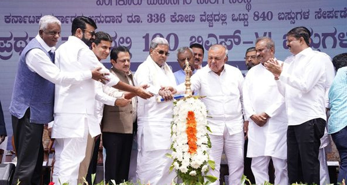 100 ನೂತನ ಬಿಎಂಟಿಸಿ ಬಸ್ ಗಳನ್ನು ಸಿ.ಎಂ.ಸಿದ್ಧರಾಮಯ್ಯ ಲೋಕಾರ್ಪಣೆ
