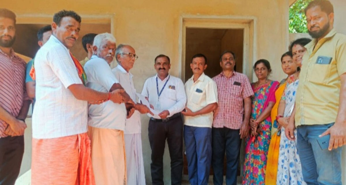 ಯೋಜನೆಯಿಂದ ರೂ. 50,000 ಮಂಜೂರಾತಿ ಪತ್ರ ಹಸ್ತಾಂತರ