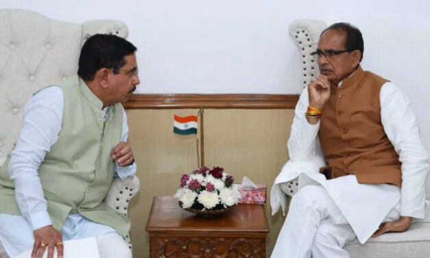 ಕೆಂಪು ಮೆಣಸಿನಕಾಯಿಗೆ ಬೆಂಬಲ ಬೆಲೆ – ಕರ್ನಾಟಕಕ್ಕೂ ವಿಸ್ತರಿಸಲು ಸಚಿವ ಪ್ರಹ್ಲಾದ್ ಜೋಶಿ ಒತ್ತಾಯ