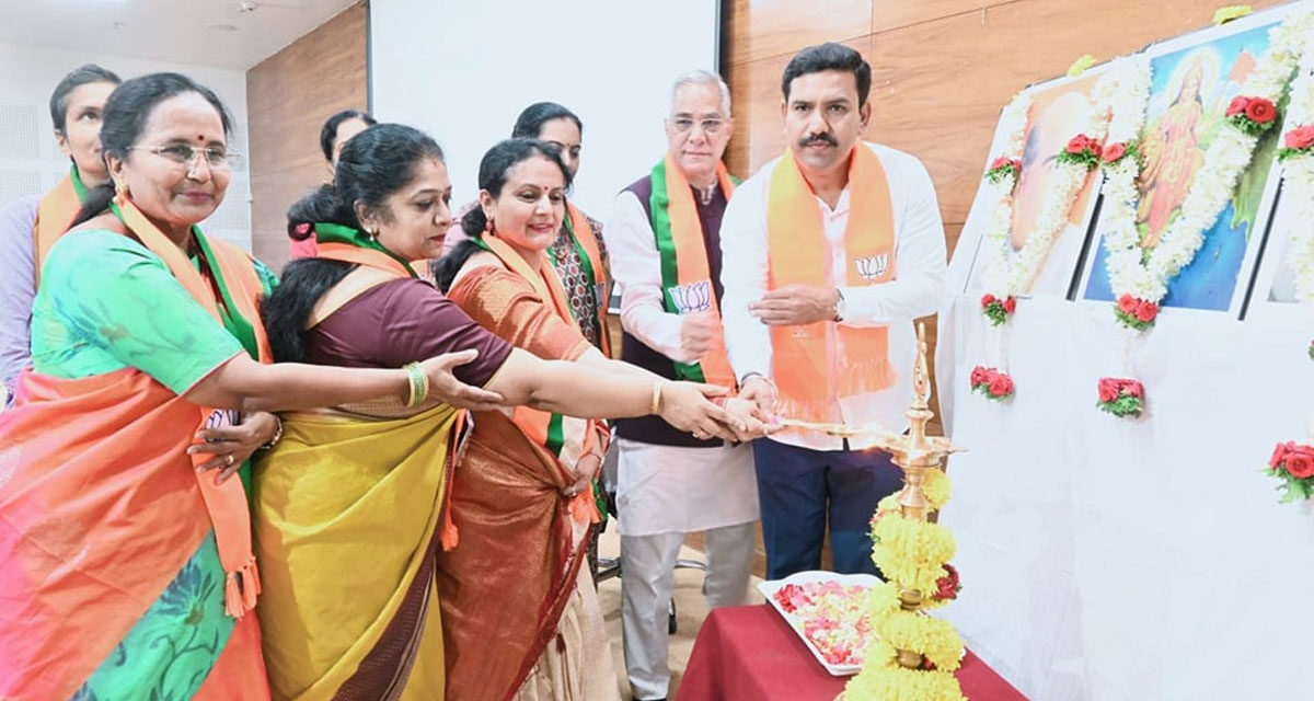 ಎಲ್ಲಾ ಕ್ಷೇತ್ರಗಳಲ್ಲೂ ತಮ್ಮದೇ ಛಾಪು ಮೂಡಿಸುತ್ತಿರುವ ಸ್ತ್ರೀ ಕುಲವನ್ನು ಗೌರವಿಸಬೇಕು- ಬಿ.ವೈ.ವಿಜಯೇಂದ್ರ