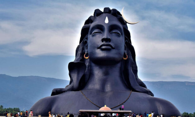 ವಿಶ್ವದ ಅತ್ಯಂತ ವಿಸ್ಮಯಕಾರಿ, ಶ್ರೇಷ್ಠ ಪ್ರತಿಮೆಗಳು ಮತ್ತು ಶಿಲ್ಪಗಳು