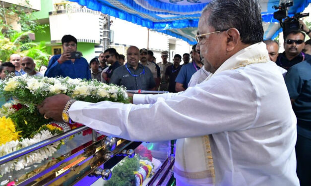 ಭರತ್ ಭೂಷಣ್ ಅವರಿಗೆ ಕನ್ನಡ ನಾಡಿನ ಸಮಸ್ತ ಕನ್ನಡಿಗರ ಪರವಾಗಿ ಸಿ.ಎಂ.ಸಿದ್ಧರಾಮಯ್ಯ   ಶ್ರದ್ಧಾಂಜಲಿ