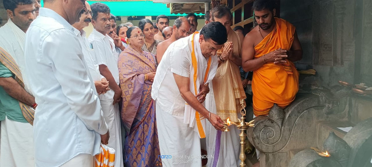 ಕಲ್ಲಡ್ಕ ಶ್ರೀ ನಿಟಿಲಾಕ್ಷ ಸದಾಶಿವ ದೇವರ ವಠಾರದಲ್ಲಿ ಅತೀ ಮಹಾರುದ್ರಯಾಗ- ಪ್ರಕಾಶ್ ಕಾರಂತ ನರಿಕೊಂಬು ದೀಪ ಪ್ರಜ್ವಲನೆ