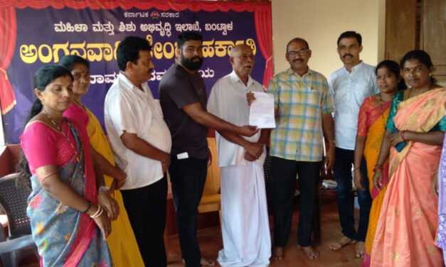 ಎಲ್ಐಸಿ ಮೈಕ್ರೋ ಬಚತ್ ಪಾಲಿಸಿಯ ಪರಿಹಾರ ಮೊತ್ತ ಹಸ್ತಾಂತರ