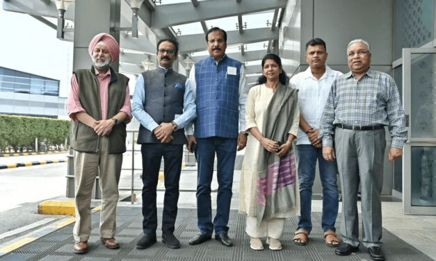 ಪಾಕ್ ಪ್ರಚೋದಿತ ಭಯೋತ್ಪಾದನೆ ಬಗ್ಗೆ ಜಾಗತಿಕ ಸಮುದಾಯಕ್ಕೆ ವಾಸ್ತವಾಂಶಗಳನ್ನು ವಿವರಿಸಲು ವಿದೇಶಕ್ಕೆ ಹೊರಟ ಸರ್ವಪಕ್ಷಗಳ ನಿಯೋಗ