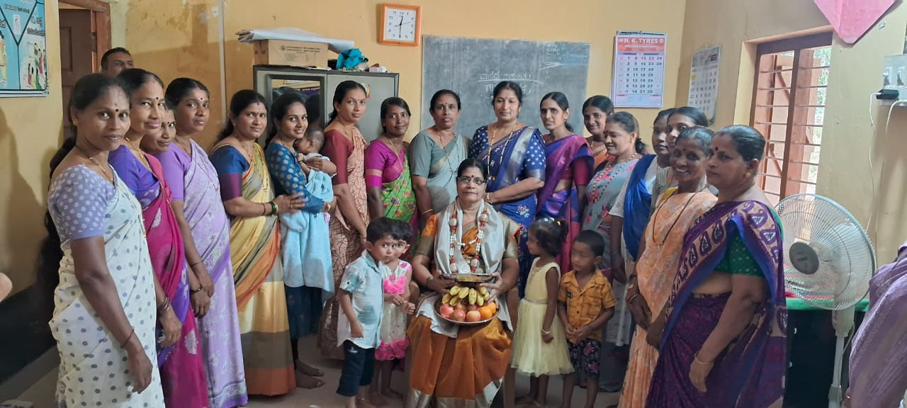 ಅಂಗನವಾಡಿ ಶಿಕ್ಷಕಿಗೆ ಬಿಳ್ಕೊಡುಗೆ ಕಾರ್ಯಕ್ರಮ