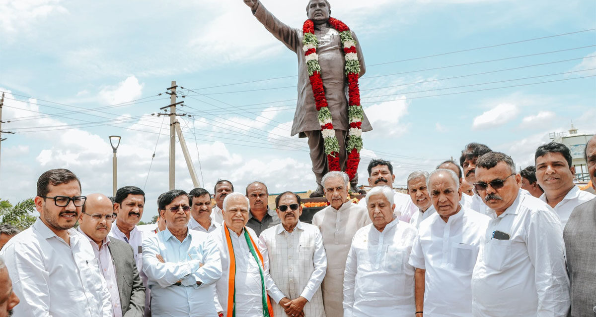 ಮಾಜಿ ಸಚಿವರಾದ ದಿ. ಕೆ.ಹೆಚ್.ಪಾಟೀಲ್ ಅವರ ಪ್ರತಿಮೆ ಲೋಕಾರ್ಪಣೆ