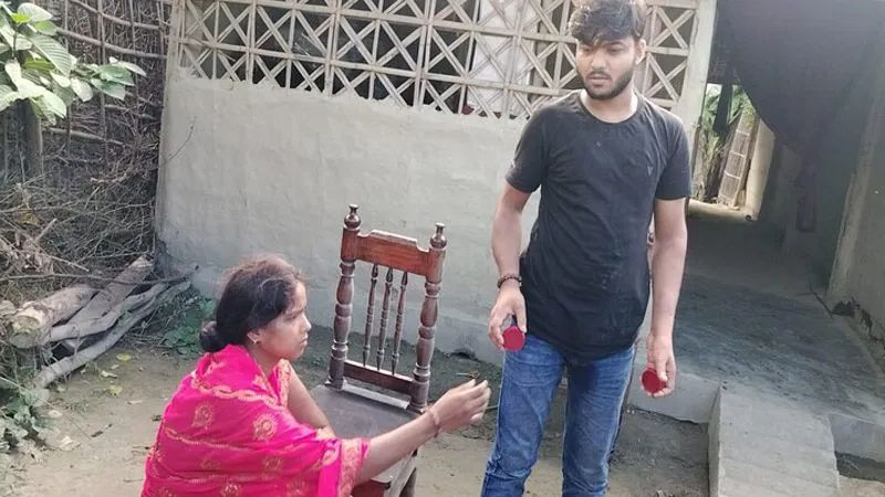 ಕಳ್ಳ ಸಂಬಂಧ ಆರೋಪ – ಯುವಕನನ್ನ ಥಳಿಸಿ ಚಿಕ್ಕಮ್ಮನೊಂದಿಗೆ ಮದುವೆ ಮಾಡಿಸಿದ ಗ್ಯಾಂಗ್‌