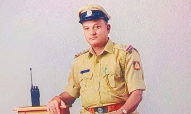 ತುಮಕೂರು : ಹೋಟೆಲ್‌ನಲ್ಲಿ ದಾವಣಗೆರೆ ಪಿಎಸ್‍ಐ ನೇಣಿಗೆ ಶರಣು