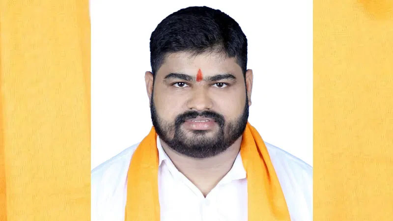 ಮಂಗಳೂರು : ಹಿಂದೂ ಮುಖಂಡನ ಮೊಬೈಲ್‍ನಲ್ಲಿ ಕರಾವಳಿ ರಾಜಕಾರಣಿಯ 50 ಅಶ್ಲೀಲ ವಿಡಿಯೋ!