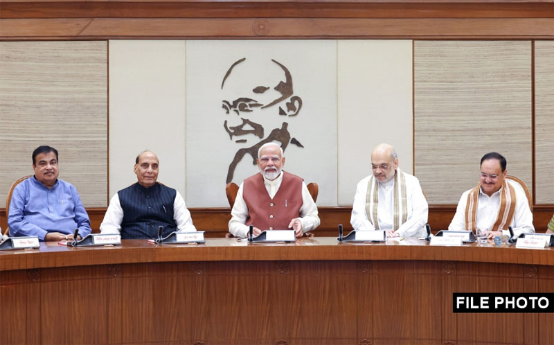 ರೈಲ್ವೆ ಸಿಬ್ಬಂದಿಗೆ 78 ದಿನಗಳ ಉತ್ಪಾದಕತೆ ಸಂಯೋಜಿತ ಬೋನಸ್‌ಗೆ ಕೇಂದ್ರ ಸಂಪುಟ ಅನುಮೋದನೆ