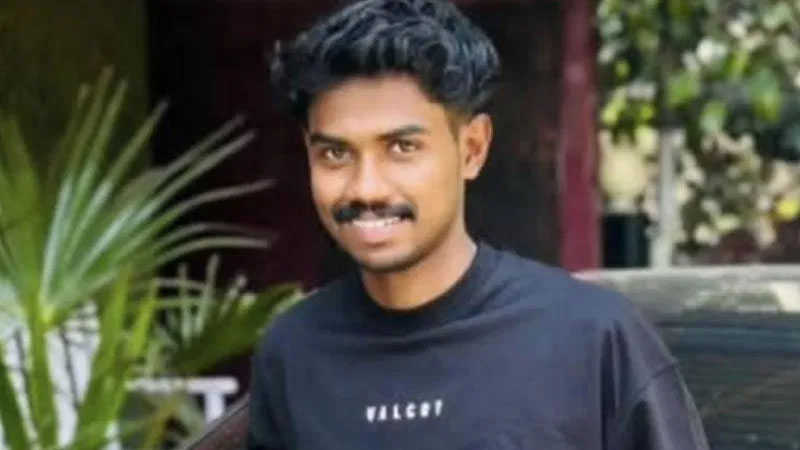 ಲವ್ವರ್ ನಂಬರ್ ಬ್ಲಾಕ್ ಮಾಡಿದ್ದಕ್ಕೆ ಮನನೊಂದ ವಿದ್ಯಾರ್ಥಿ – ಡೆತ್‌ನೋಟ್ ಬರೆದಿಟ್ಟು ನೇಣಿಗೆ ಶರಣು