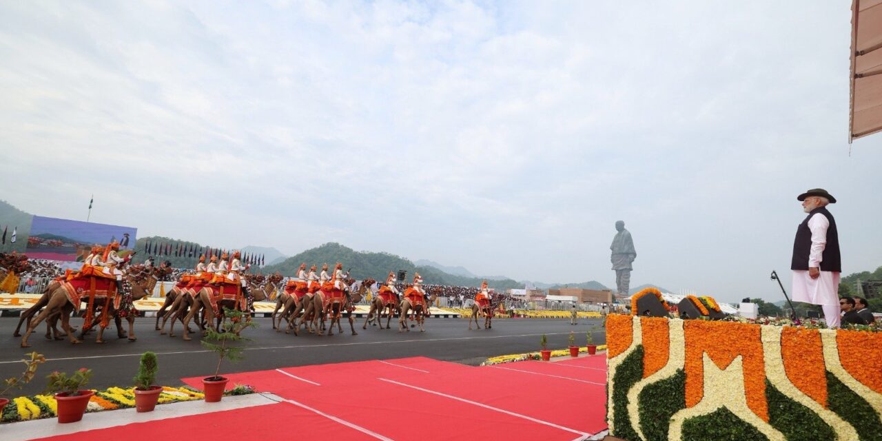 ಗುಜರಾತ್‌ನ ಕೆವಾಡಿಯಾದಲ್ಲಿ ನಡೆದ ಏಕತಾ ಪರೇಡ್‌ನ ನೋಟಗಳನ್ನು ಹಂಚಿಕೊಂಡಿರುವ ಪ್ರಧಾನಮಂತ್ರಿ