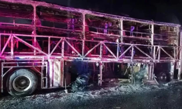 ಕರ್ನೂಲ್‌  ಬಸ್ಸು ದುರಂತ – 15ಕ್ಕೂ ಹೆಚ್ಚು ಮಂದಿ ಸಜೀವ ದಹನ