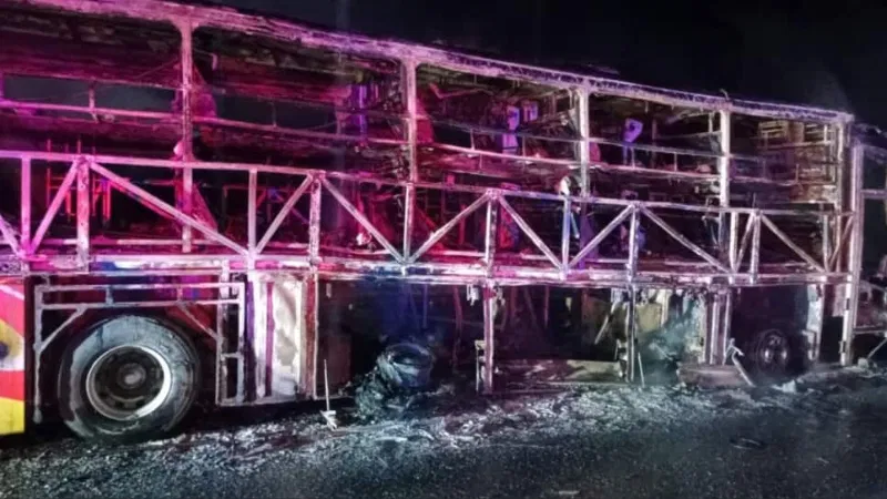 ಕರ್ನೂಲ್‌  ಬಸ್ಸು ದುರಂತ – 15ಕ್ಕೂ ಹೆಚ್ಚು ಮಂದಿ ಸಜೀವ ದಹನ