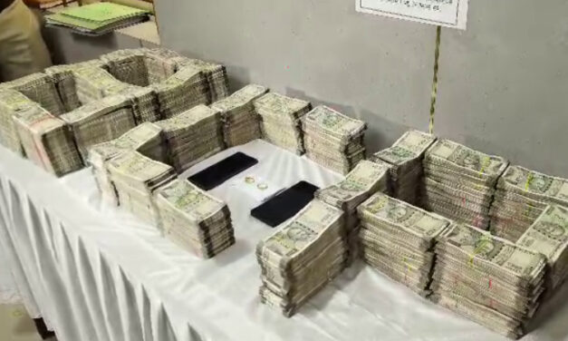 7.11 ಕೋಟಿ ದರೋಡೆ ಕೇಸ್‌ – ಗರ್ಭಿಣಿ ಹೆಂಡತಿಯರ ಆರೋಗ್ಯ ವಿಚಾರಿಸಲು ಹೋಗಿ ಸಿಕ್ಕಿಬಿದ್ದ ಇಬ್ಬರು ಆರೋಪಿಗಳು