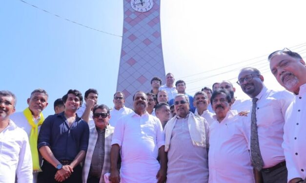 ಮಂಗಳೂರಿನ ದೇರಳಕಟ್ಟೆ ಸಮೀಪದ ಕನಚೂರು ಕ್ಲಾಕ್ ಟವರ್ ವೃತ್ತವನ್ನು ಉದ್ಘಾಟಿಸಿದ – ಸಿ.ಎಂ.