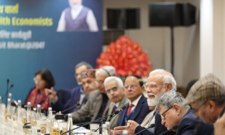 ಪ್ರಧಾನಮಂತ್ರಿ ಅವರಿಂದ  ನೀತಿ ಆಯೋಗದಲ್ಲಿ ಖ್ಯಾತ ಅರ್ಥಶಾಸ್ತ್ರಜ್ಞರ ಭೇಟಿ