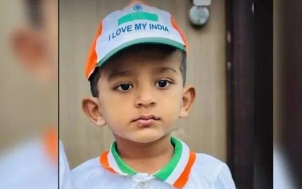 ಅಜ್ಜನ ಕೈಹಿಡಿದು ಹೆದ್ದಾರಿ ದಾಟಿ ತಿಂಡಿಗೆ ಹೋಗಿದ್ದ ಮಗು ; ಹಿಂತಿರುಗಿ ಬರುತ್ತಿದ್ದಾಗ ಕಾರು ಡಿಕ್ಕಿಯಾಗಿ  ದಾರುಣ ಸಾವು