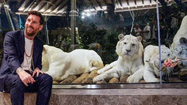 ಅನಂತ್ ಅಂಬಾನಿಯ ‘ವಂತಾರ’ಕ್ಕೆ ಫುಟ್ಬಾಲ್ ದಂತಕಥೆ ಮೆಸ್ಸಿ ಭೇಟಿ