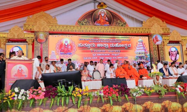 ಇತಿಹಾಸವಿರುವ ಸುತ್ತೂರು ಮಠ ಶಿಕ್ಷಣಕ್ಕೆ ಮೊದಲಿನಿಂದಲೂ ಹೆಚ್ಚು ಒತ್ತು ಕೊಡುತ್ತಾ ಬಂದಿದೆ – ಸಿ.ಎಂ. ಸಿದ್ದರಾಮಯ್ಯ