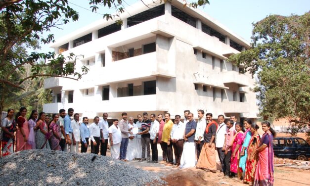 ಚಿರಾಂತನ ಚಾರಿಟೇಬಲ್ ಟ್ರಸ್ಟ್ ಉಕ್ಕುಡ ಇದರ ನೂತನ ವಾಗಿ ನಿರ್ಮಾಣಗೊಳ್ಳುತ್ತಿರುವ ವೃದ್ಧಾಶ್ರಮ ಕಟ್ಟಡಕ್ಕೆ ಶ್ರೀ ಕ್ಷೇತ್ರ ಧರ್ಮಸ್ಥಳದಿಂದ ಮಂಜೂರುಗೊಂಡ 10 ಲಕ್ಷ ಮೊತ್ತದ ಅನುದಾನದ ಮಂಜೂರಾತಿ ಪತ್ರ ಹಸ್ತಾಂತರ