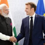 ಭಾರತಕ್ಕೆ ಆಗಮಿಸಿದ ಫ್ರಾನ್ಸ್ ಅಧ್ಯಕ್ಷರನ್ನು ಸ್ವಾಗತಿಸಿದ ಪ್ರಧಾನಮಂತ್ರಿ, ದ್ವಿಪಕ್ಷೀಯ ಸಂಬಂಧಗಳನ್ನು ಬಲಪಡಿಸುವ ಪ್ರಸ್ತಾಪ