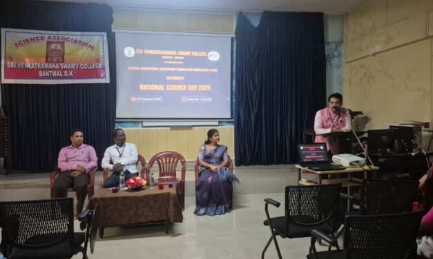 ಕೇವಲ ಪಠ್ಯಕ್ರಮವಷ್ಟೇ ಶಿಕ್ಷಣವಲ್ಲ. ವಿದ್ಯಾರ್ಥಿಯ ಸರ್ವಾಂಗೀಣ ಅಭಿವೃದ್ಧಿಗೆ ಪೂರಕವಾಗುವುದೇ ಶಿಕ್ಷಣ – ಡಾ.ಚಂದ್ರಶೇಖರ್