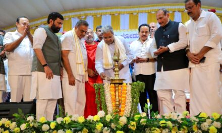 15ನೇ ಹೊನಲು ಬೆಳಕಿನ ಮೂಡೂರು – ಪಡೂರು ಜೋಡುಕರೆ ಬಯಲು ಕಂಬಳದ ಉದ್ಘಾಟಿಸಿದ – ಸಿ.ಎಂ. ಸಿದ್ದರಾಮಯ್ಯ