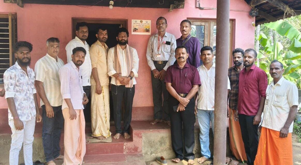 ಅಖಿಲ ಕರ್ನಾಟಕ ಮಾಜಿ ಸೈನಿಕರ ಸಂಘ ಬಂಟ್ವಾಳ ಹಾಗೂ ಮಾತೃಭೂಮಿ ಸೇವಾ ಸಂಘ ನಾವೂರು ಇವರ ಜಂಟಿ ಆಶ್ರಯದಲ್ಲಿ ಬಡ ಮಹಿಳೆಯ ಮನೆ ದುರಸ್ತಿ ಮಾಡಿ ಹಸ್ತಾಂತರ