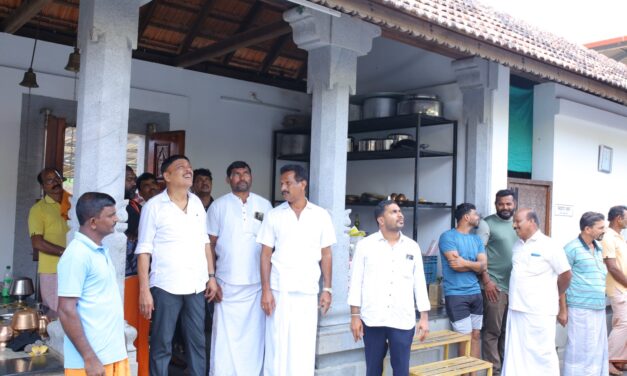 ಸಿಡಿಲು ಬಡಿದು ಹಾನಿಗೊಳಗಾದ ಇಳಿಯೂರು ಶ್ರೀ ಮಹಾವಿಷ್ಣು ದೇವಸ್ಥಾನಕ್ಕೆ ಬಂಟ್ವಾಳ ಶಾಸಕ ರಾಜೇಶ್ ನಾಯ್ಕ್ ಉಳಿಪ್ಪಾಡಿಗುತ್ತು ಭೇಟಿ