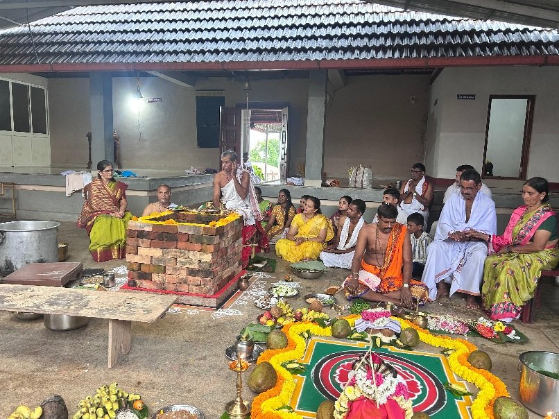 ಏರಮಲೆ ಕ್ಷೇತ್ರದಲ್ಲಿ 12 ಕಾಯಿ ಗಣಹೋಮ