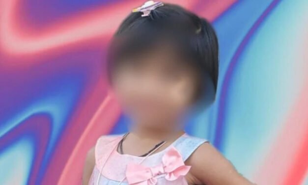 ತೆಲಂಗಾಣ |  ಅಪಾರ್ಟ್ಮೆಂಟ್‌ವೊಂದರಲ್ಲಿ ನಾಪತ್ತೆಯಾಗಿದ್ದ ಕೃಷಿ ವಿಜ್ಞಾನಿಯೊಬ್ಬರ  5 ವರ್ಷದ ಬಾಲಕಿ ಶವವಾಗಿ ಪತ್ತೆ